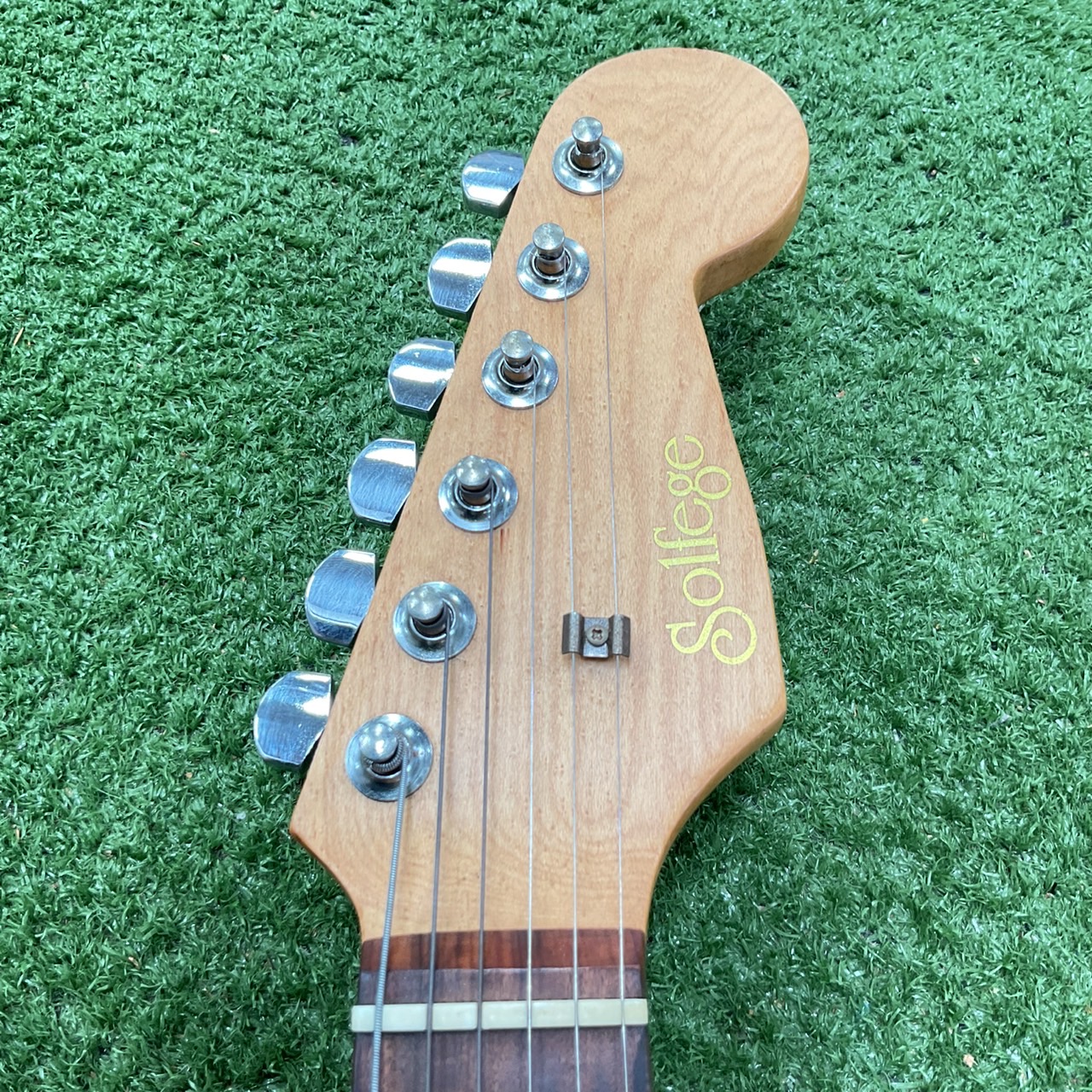 กีต้าร์ไฟฟ้า SOLFEGE