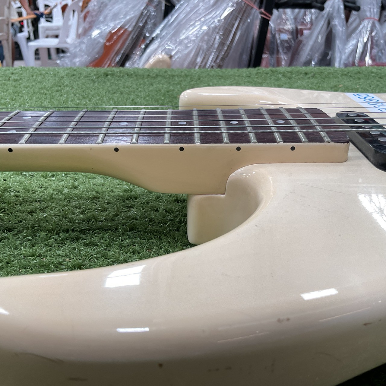 กีต้าร์ไฟฟ้า FERNANDES