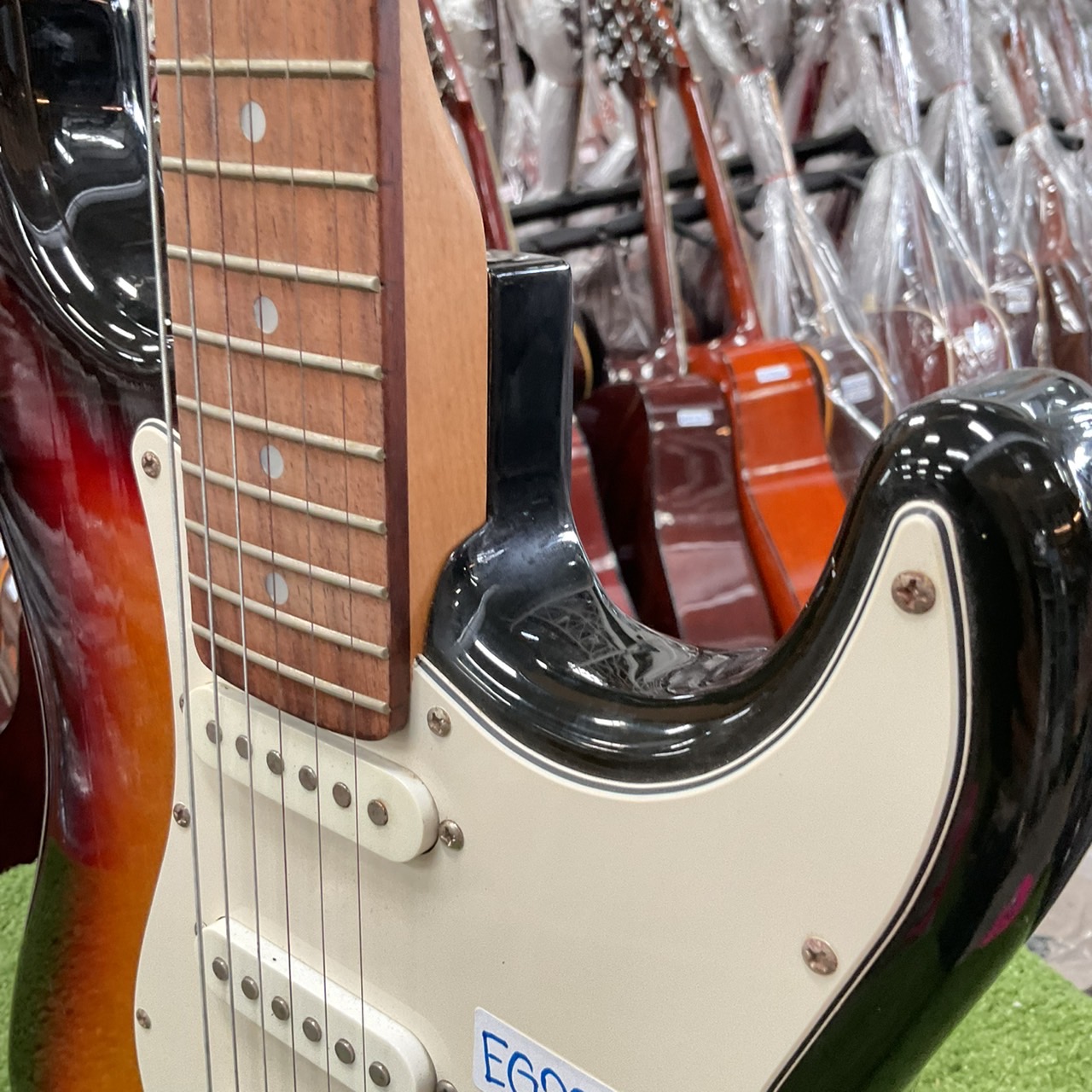 กีต้าร์ไฟฟ้า SELDER