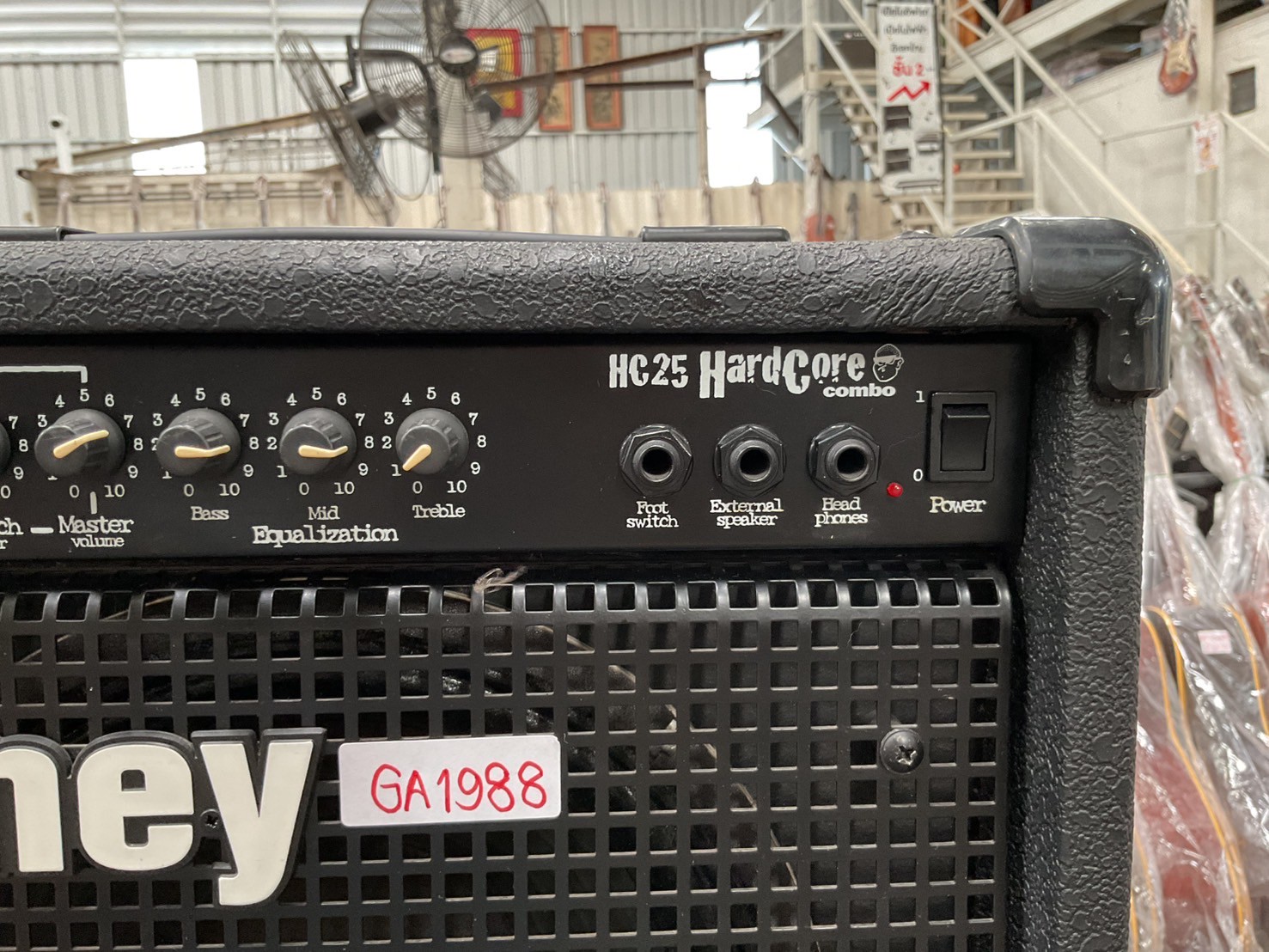 แอมป์กีต้าร์ Laney : HC25 (HardCore Combo)
