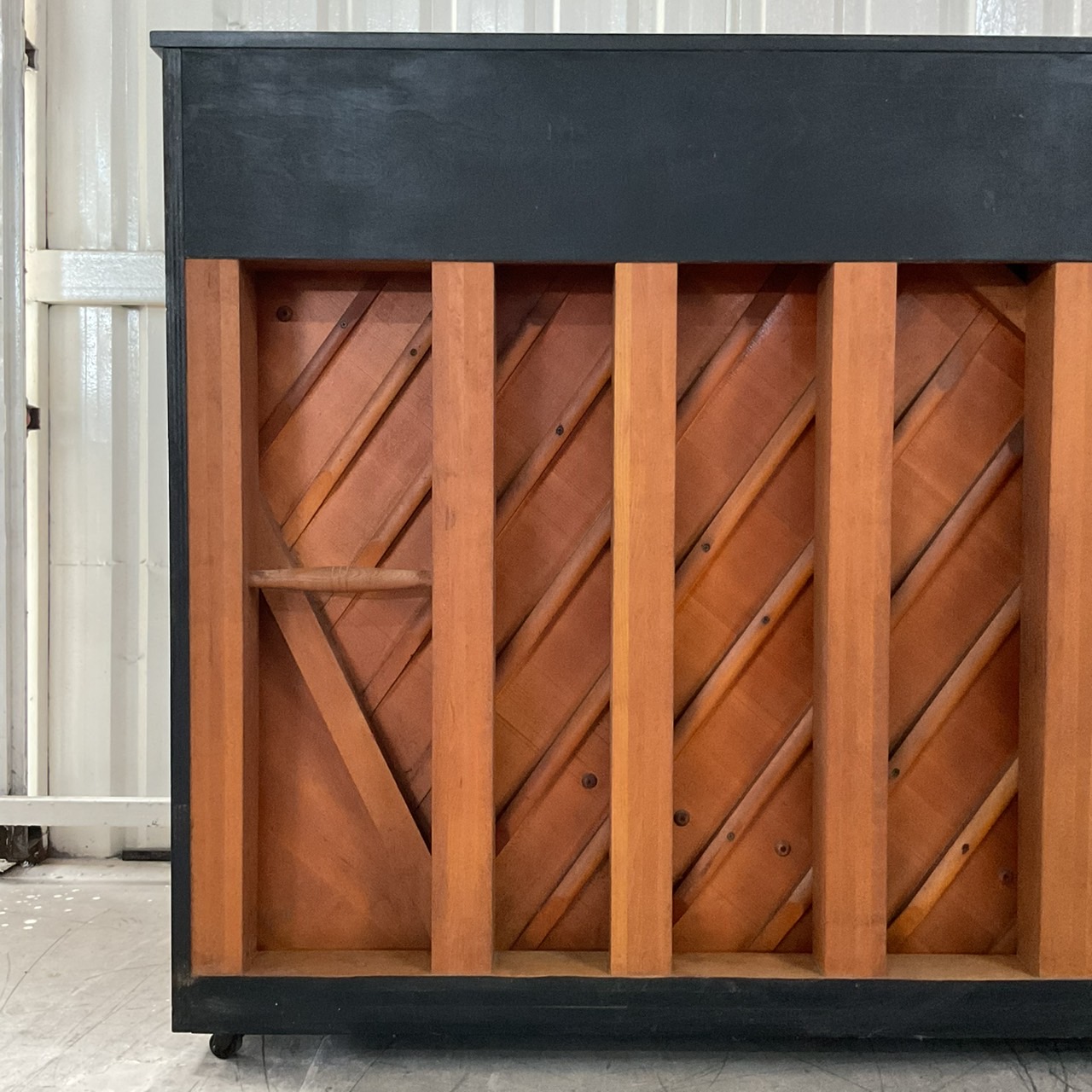 เปียโน MIKI