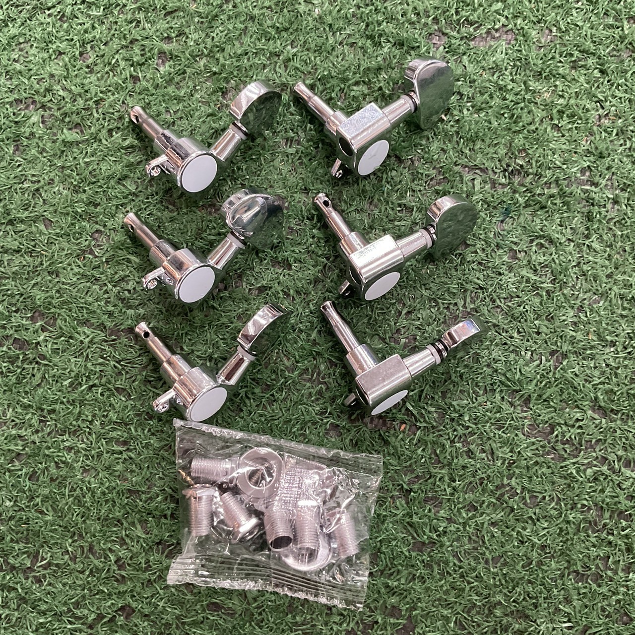 ลูกบิดกีต้าร์โปร่ง