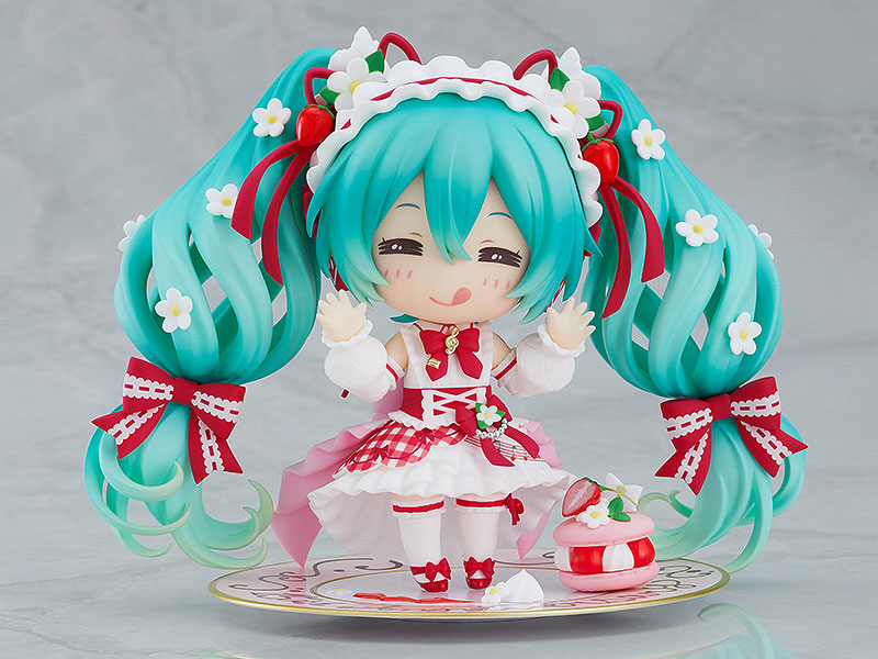 Nendoroid Character Vocal Series 01 Hatsune Miku: 15th Anniversary Ver.(Pre-order)