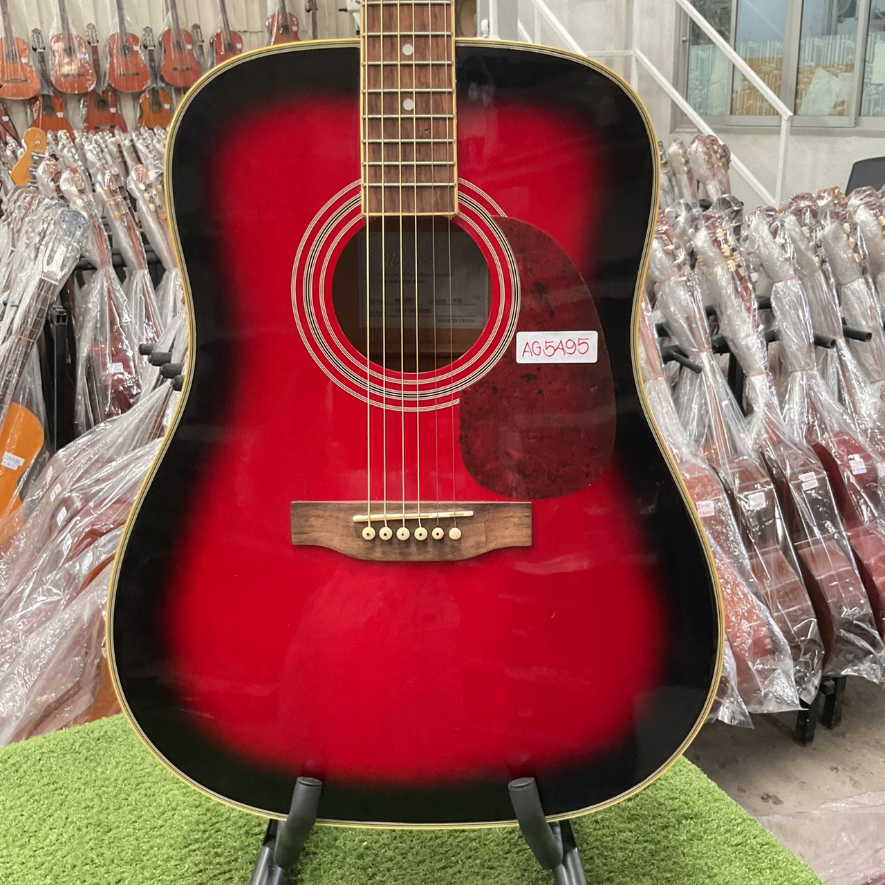 กีต้าร์โปร่ง Mavis : MW-200