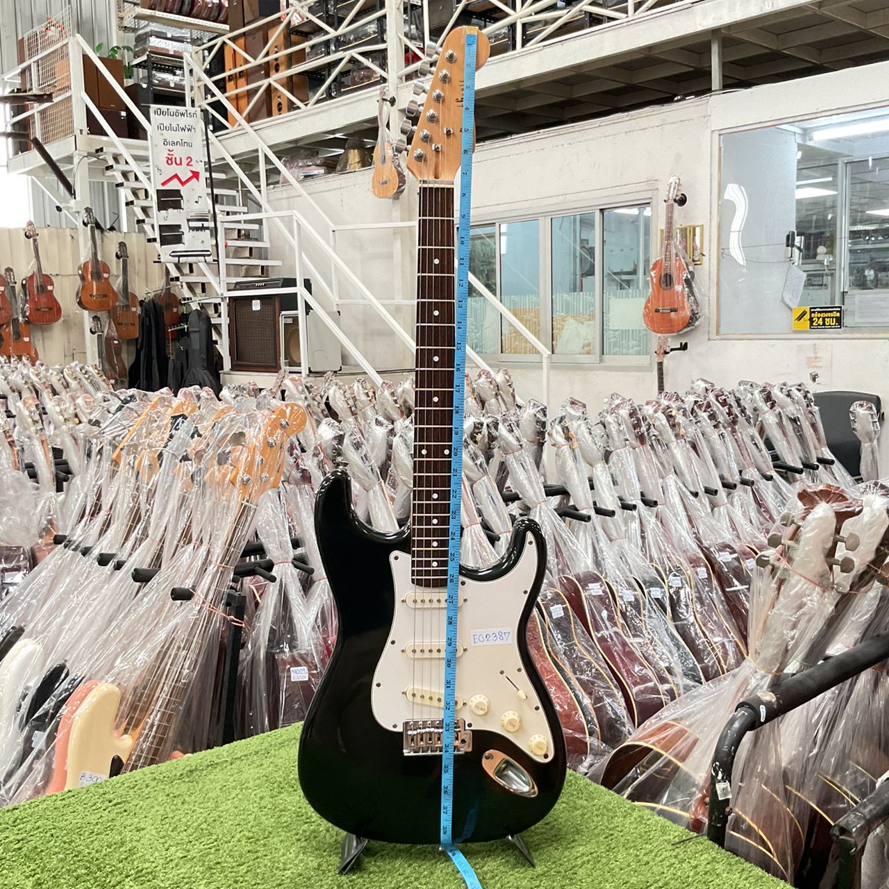 กีต้าร์ไฟฟ้า PHOTO GENIC