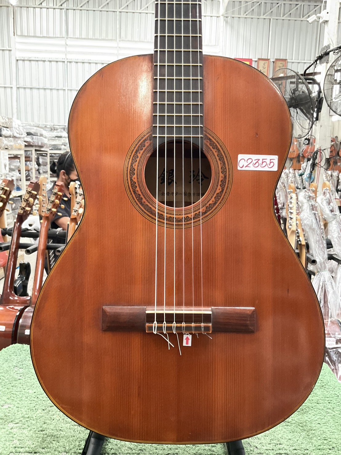 กีต้าร์คลาสสิค ยี่ห้อตามภาพ