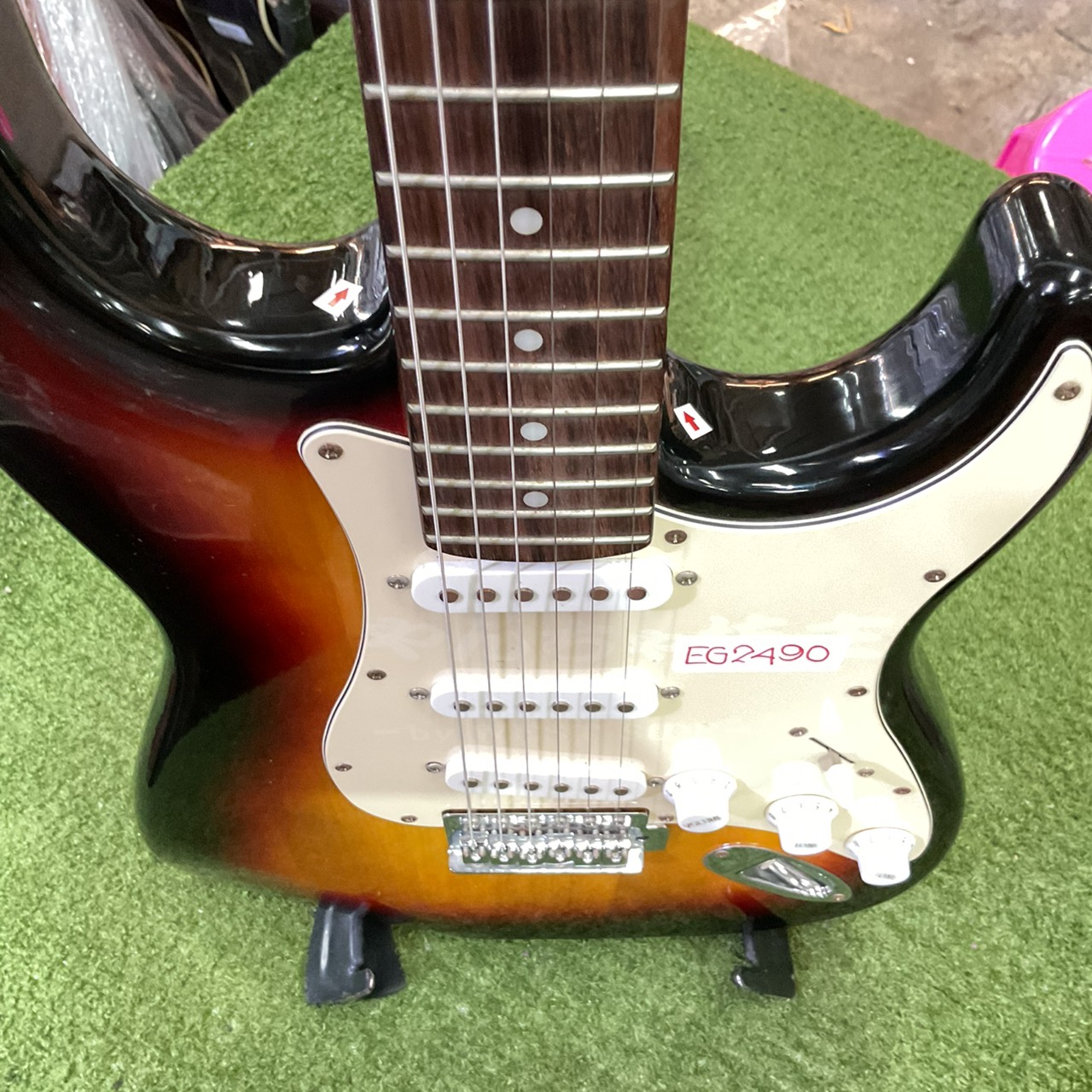 กีต้าร์ไฟฟ้า Tony Smith