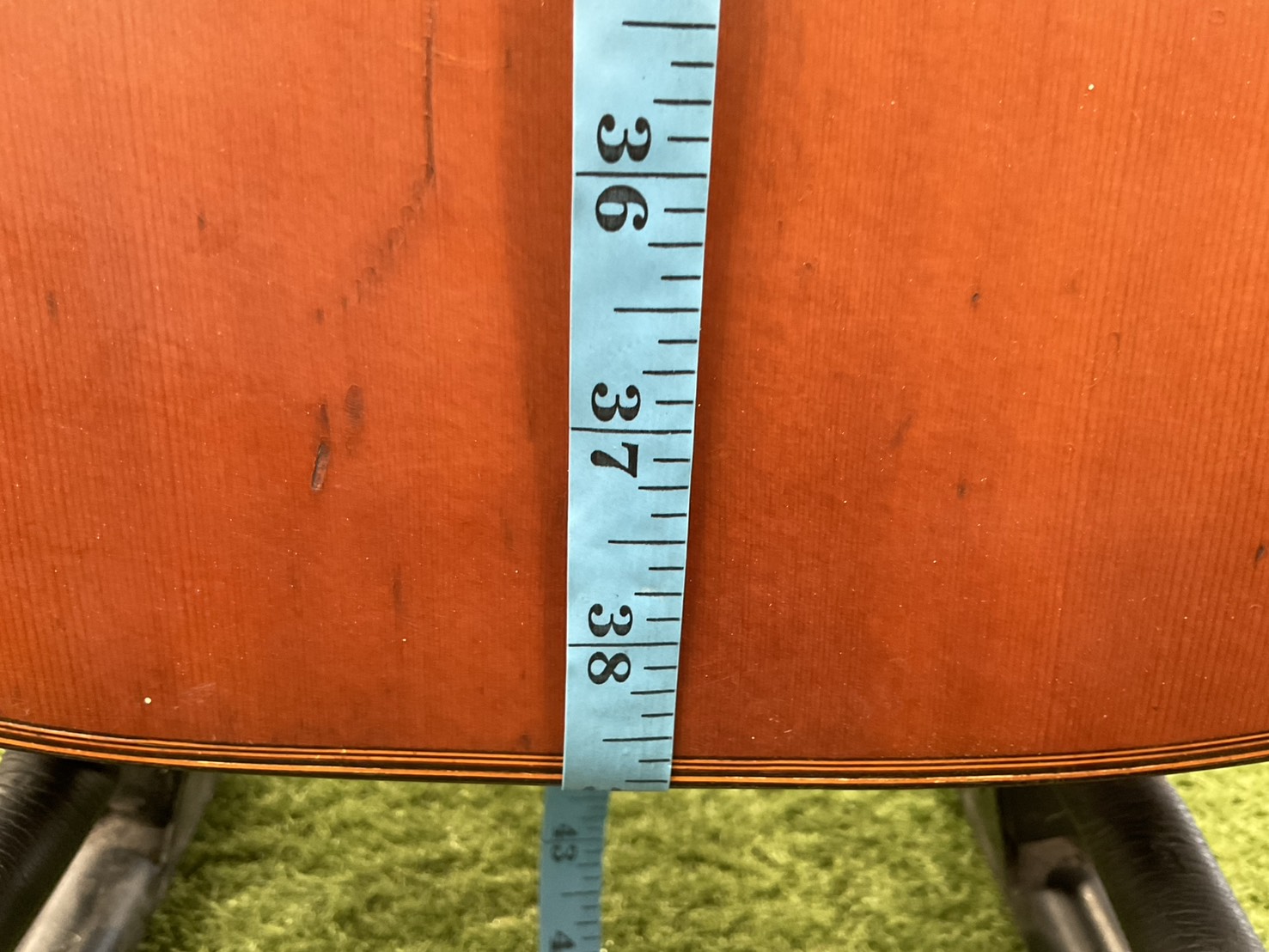 กีต้าร์คลาสสิค ยี่ห้อตามภาพ