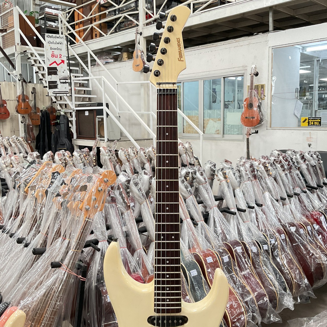 กีต้าร์ไฟฟ้า FERNANDES