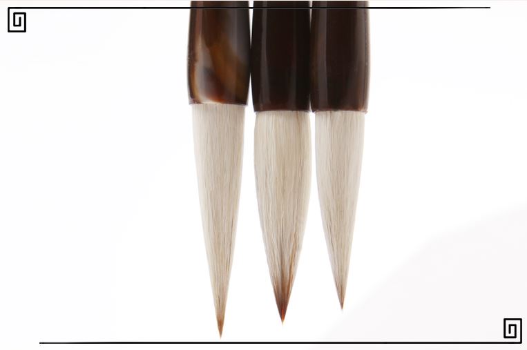 ชุดพู่กันจีน Jiān háo (3 ด้าม/ชุด) พร้อมที่วางพู่กันไม้ 1 อ้น 毛笔 Chinese Calligraphy Brush