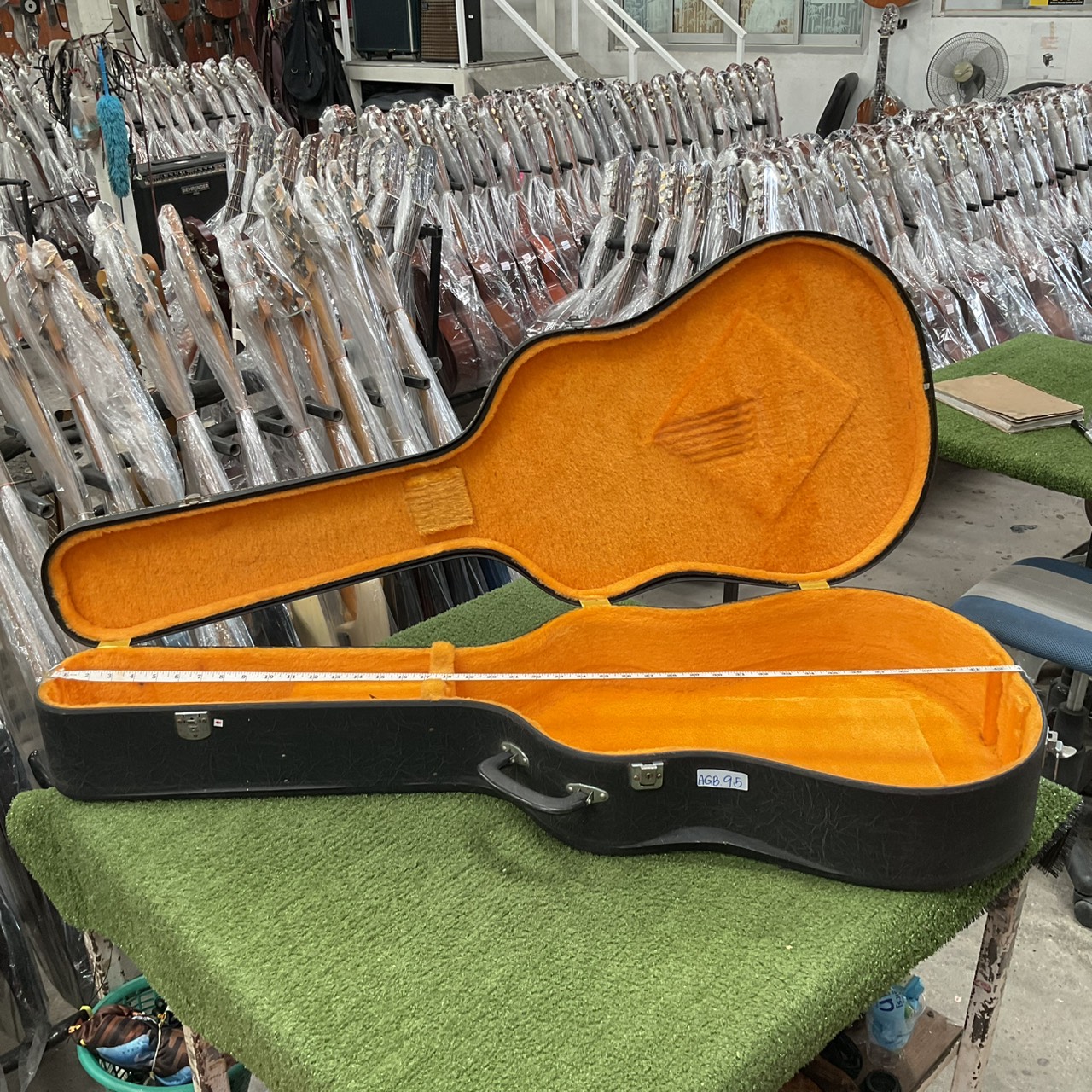 กล่องเคสกีต้าร์โปร่ง