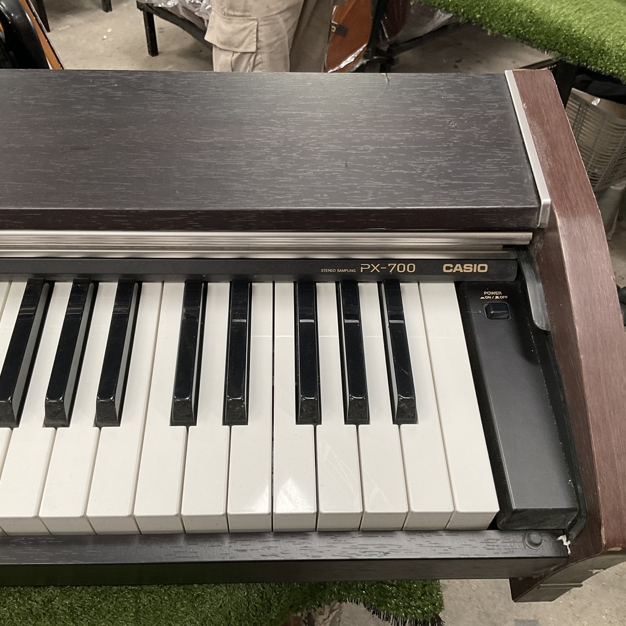 เปียโน CASIO : PX-700 สินค้าไม่พร้อมใช้งาน (ต้องซ่อม)