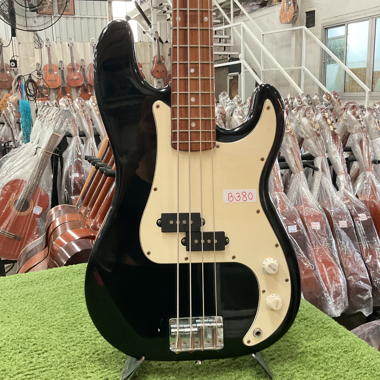 กีต้าร์เบส Flavor