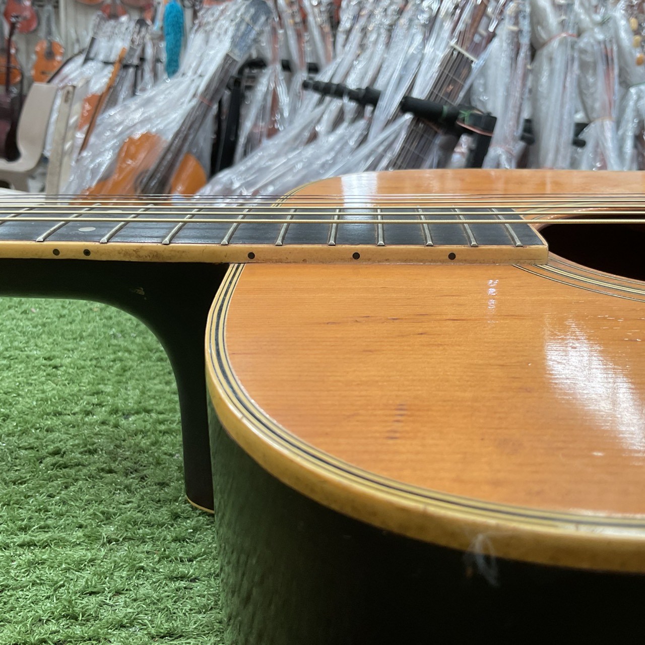 กีต้าร์โปร่ง YAMAHA : FG-201B