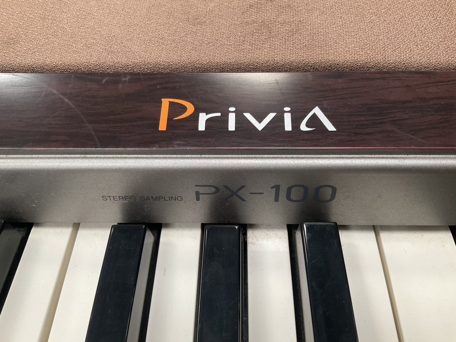 เปียโน CASIO : PX-100 สินค้าไม่พร้อมใช้งาน (ต้องซ่อม)