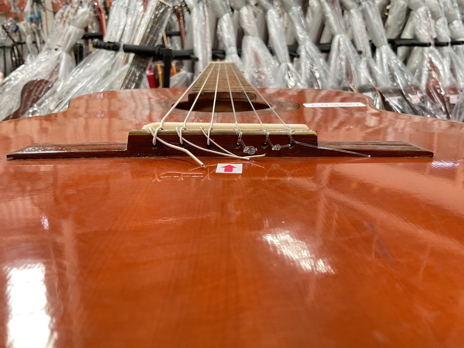 กีต้าร์คลาสสิค CLARK : No.109