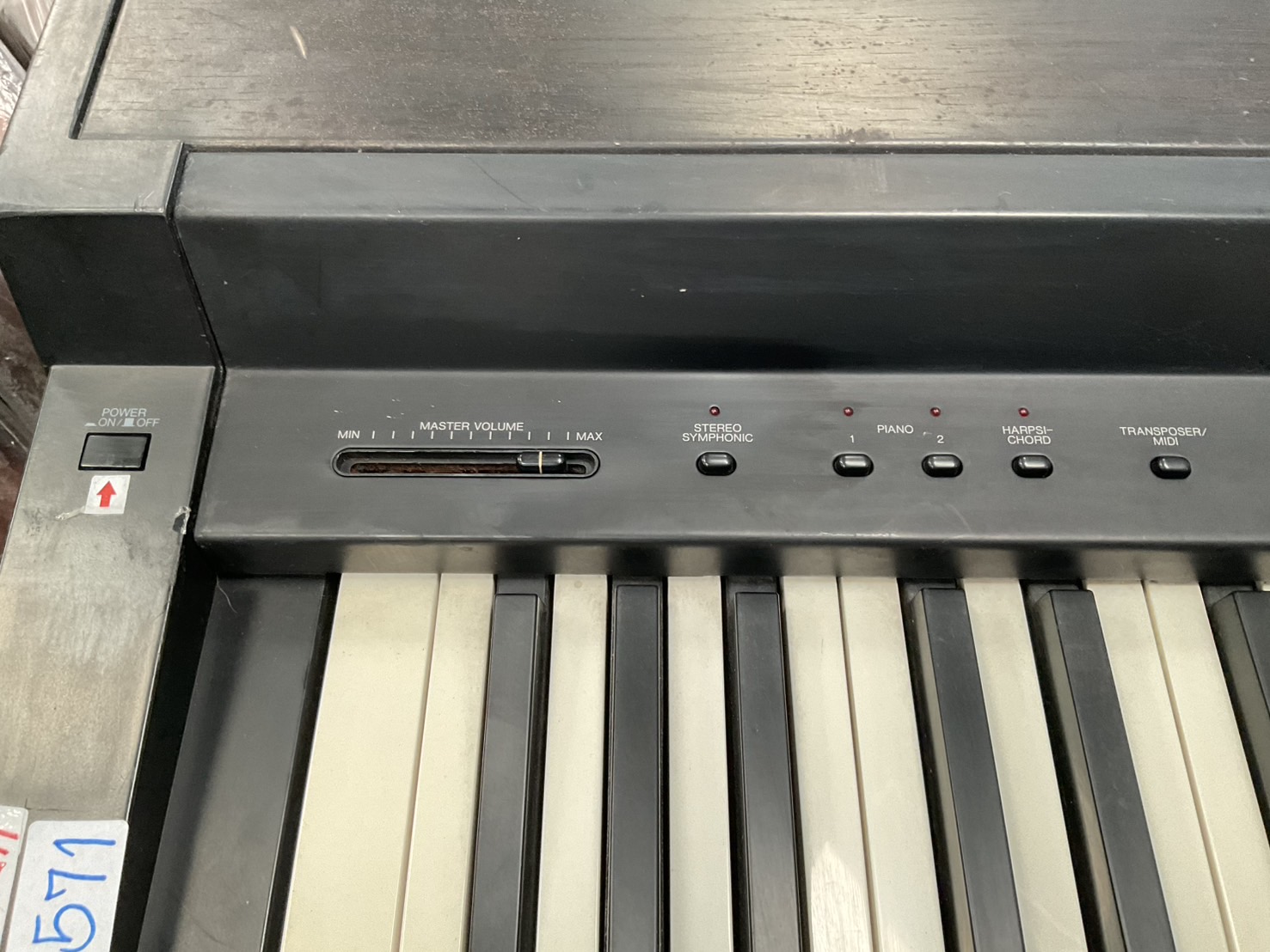 เปียโน YAMAHA : CLP-200 สินค้าไม่พร้อมใช้งาน (ต้องซ่อม)