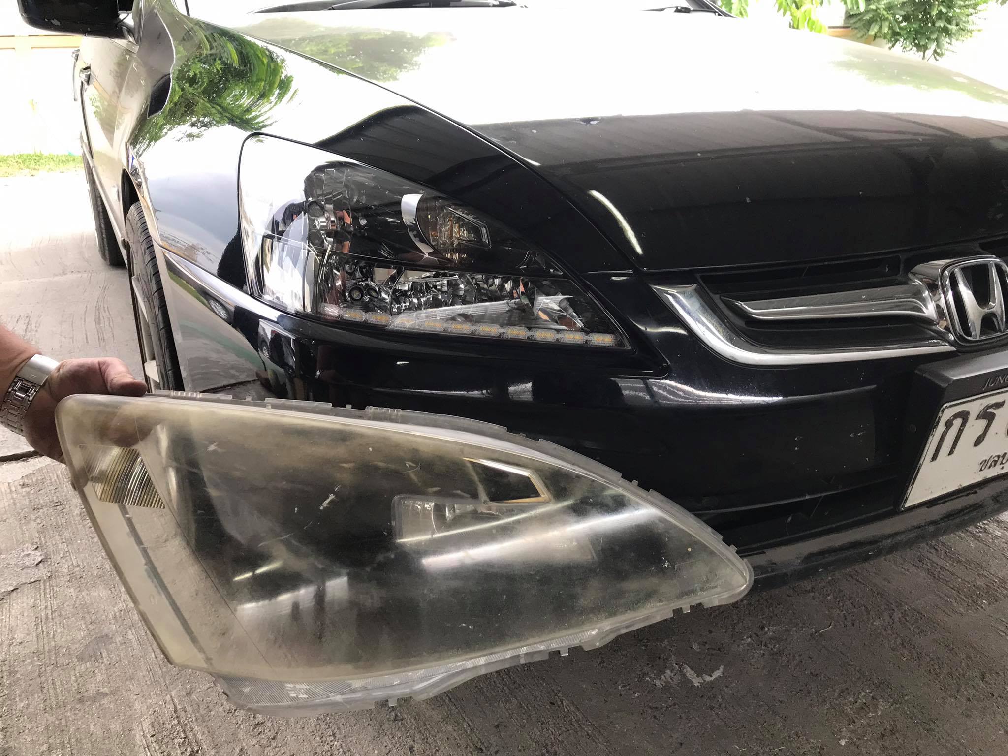 ฝาครอบหน้าเลนส์ไฟหน้า Honda Accord G7