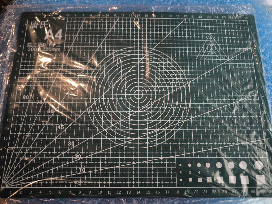 SKC10056 Cutting Mat แผ่นรองตัด A4 ขนาด 22x30 cm.