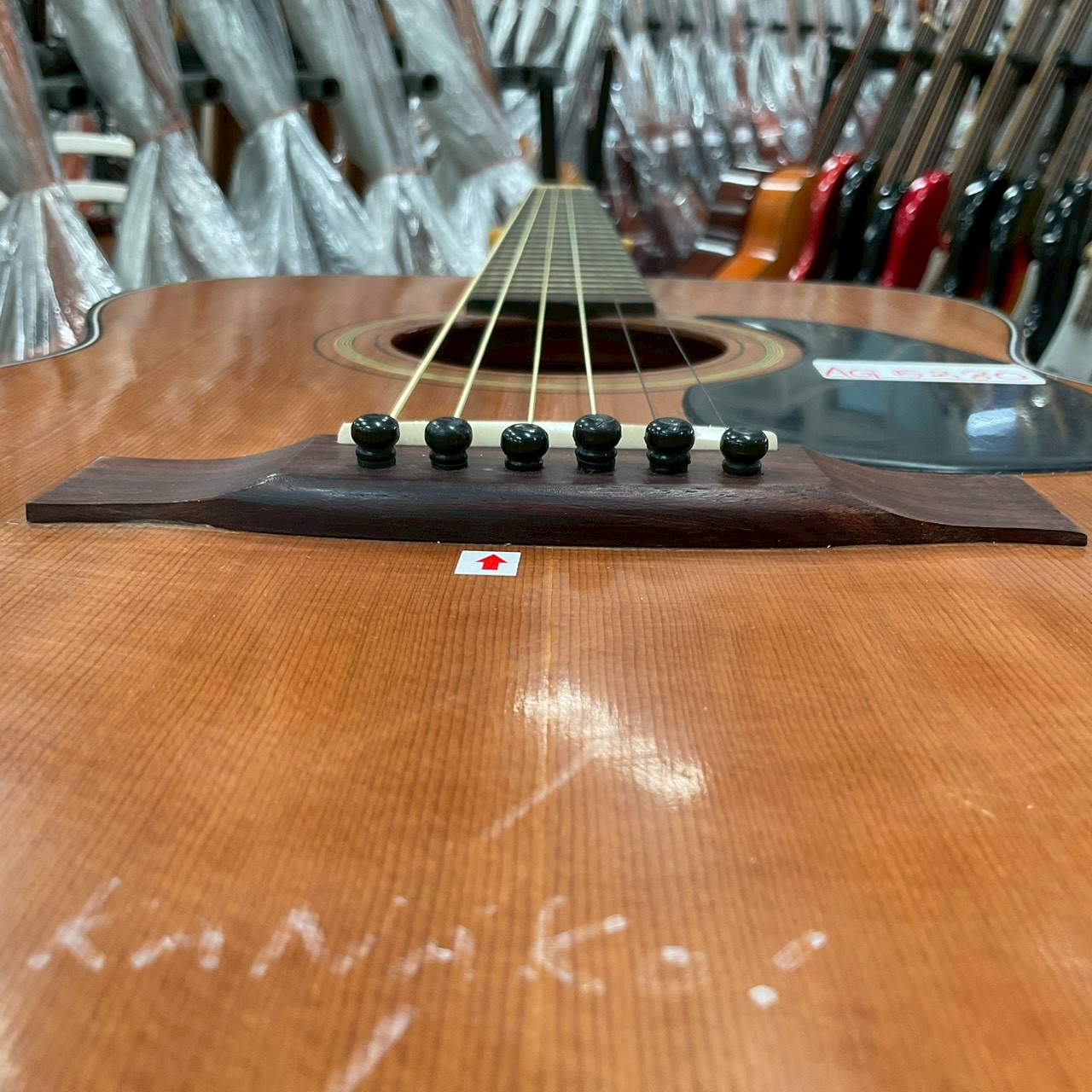 กีต้าร์โปร่ง Hotta&Co. : F90