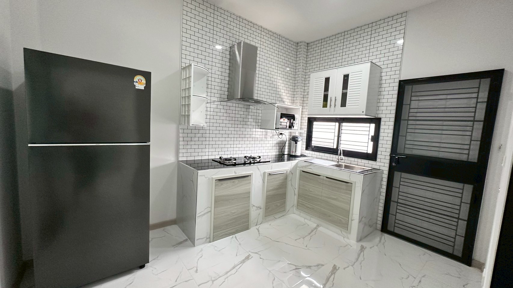 บ้านเช่าพัทยา หนองปลาไหล 3 ห้องนอน 3 ห้องน้ำ บ้านใหม่ ตกแต่งพร้อมอยู่ สวยมาก