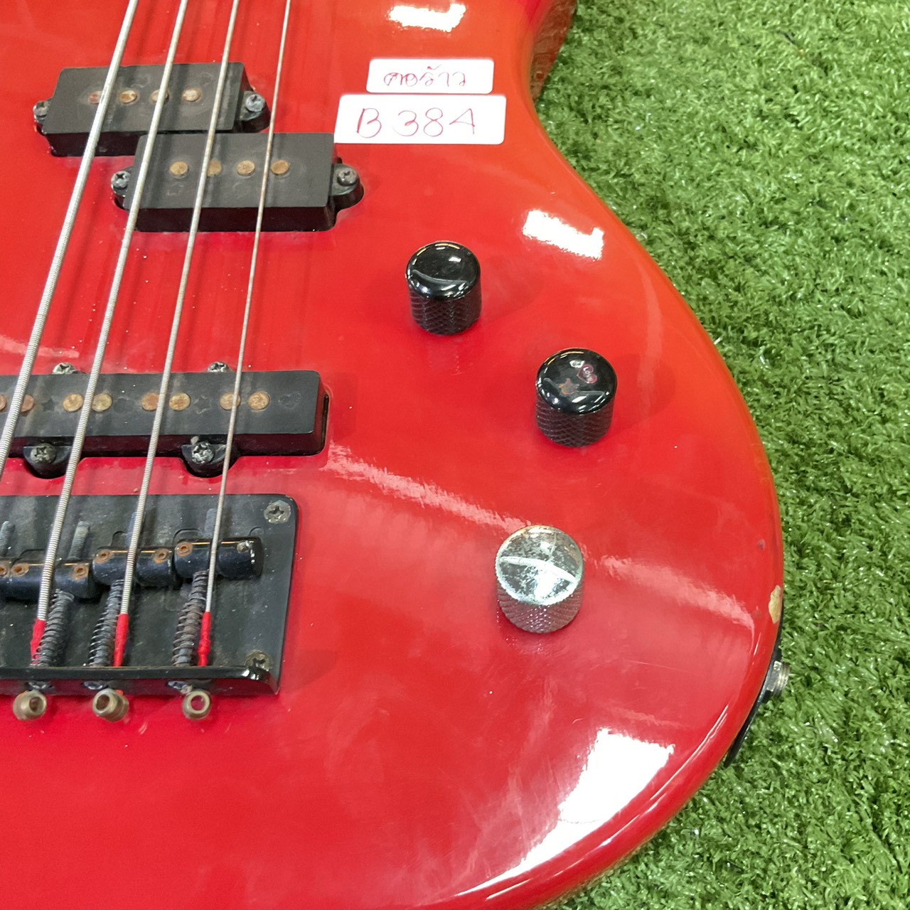 กีต้าร์เบส Aria Pro II : VANGUARD