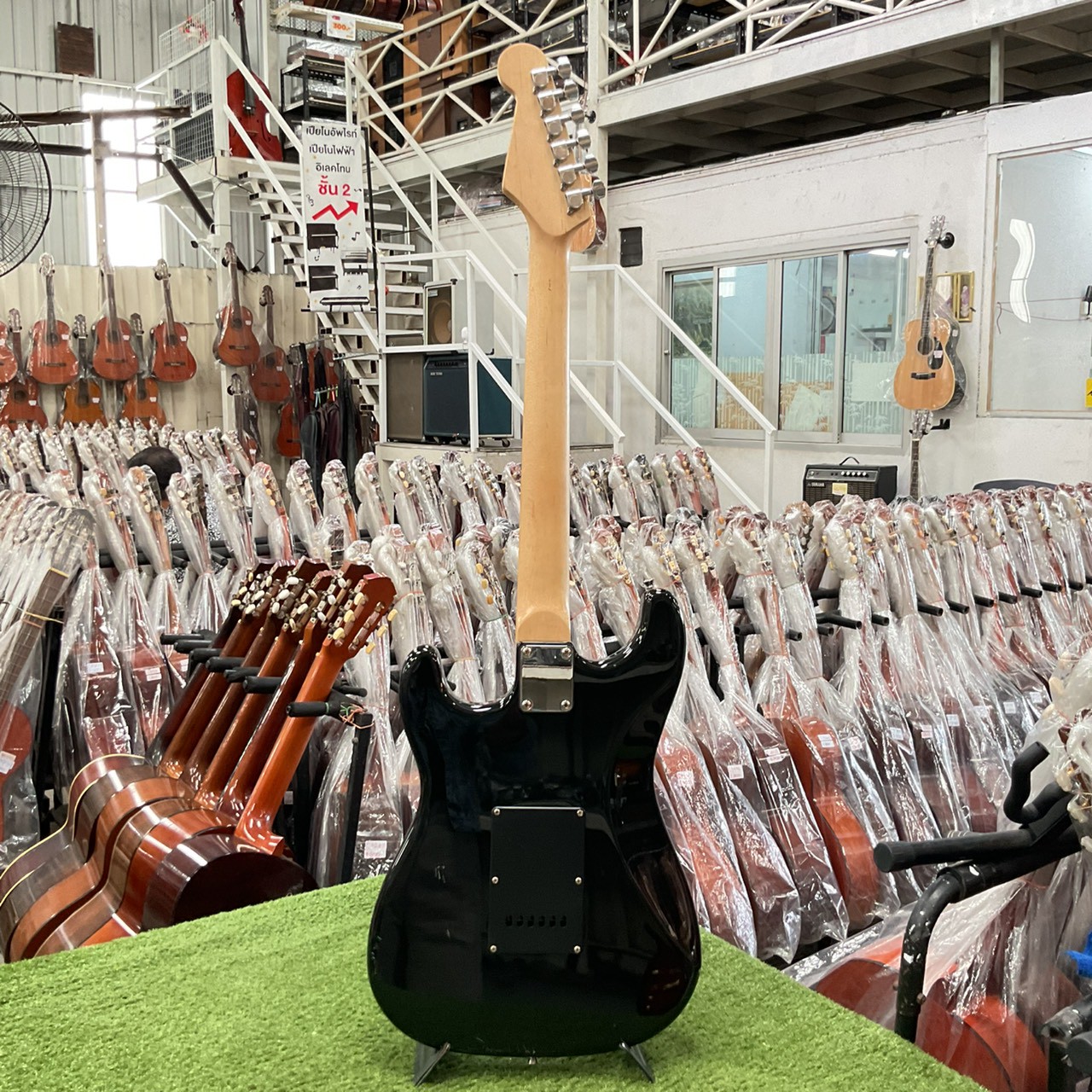 กีต้าร์ไฟฟ้า SELDER