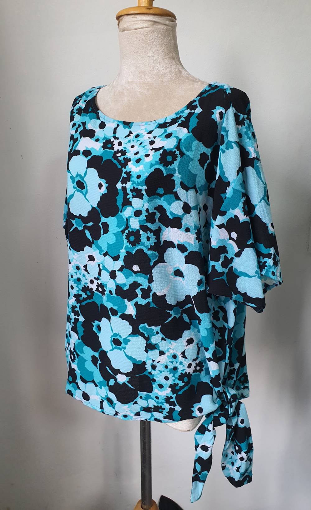 FF04439 เสื้อผ้ามือสอง ชีฟอง สีฟ้า แบรนด์ MICHAEL KORS อก free-46 นิ้ว