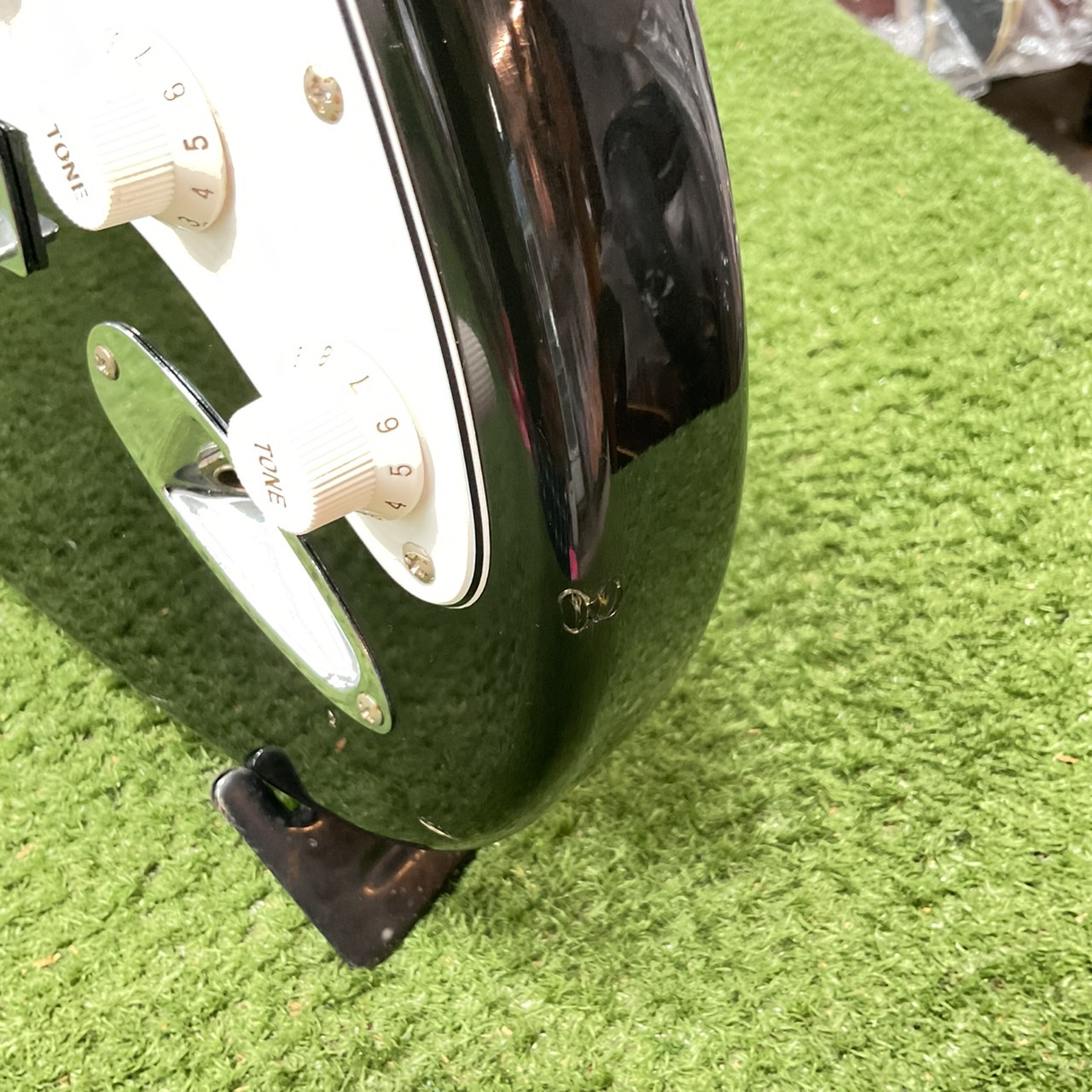 กีต้าร์ไฟฟ้า PHOTO GENLC