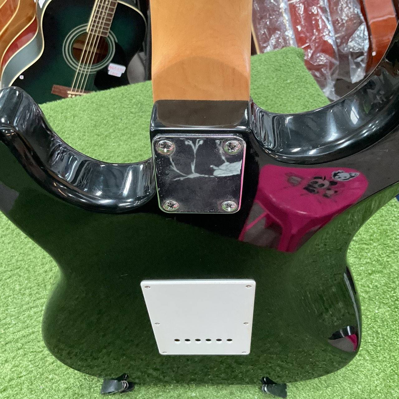 กีต้าร์ไฟฟ้า SELDER