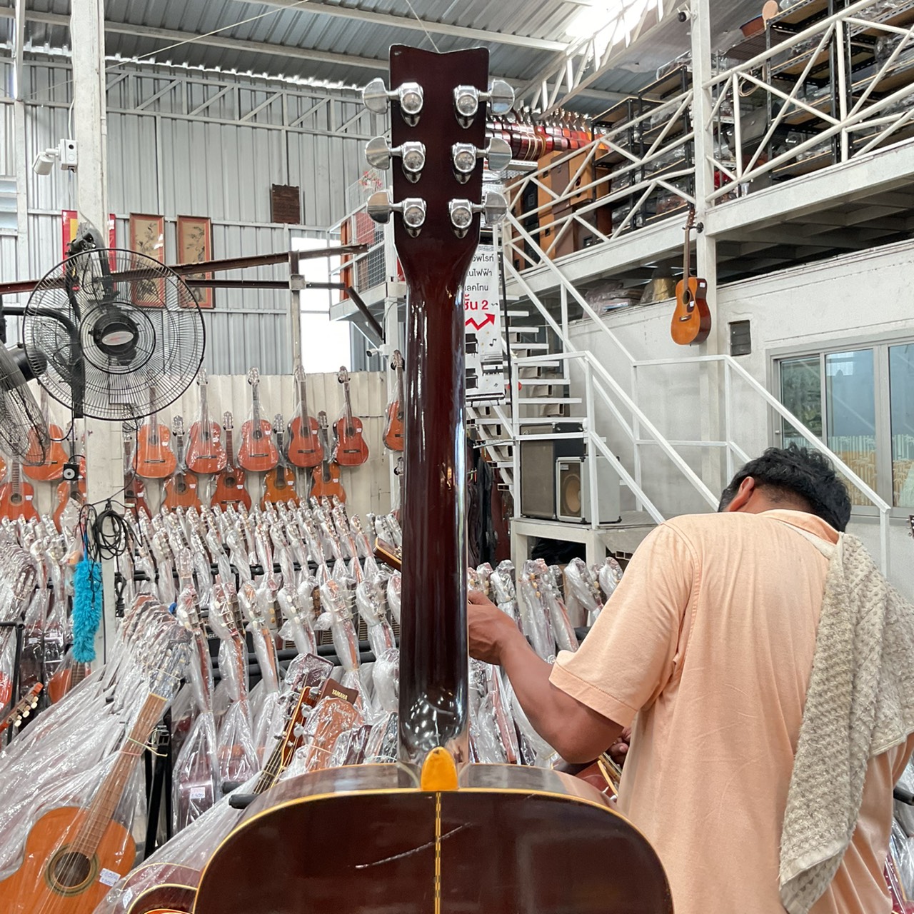 กีต้าร์โปร่ง YAMAHA : FG-151