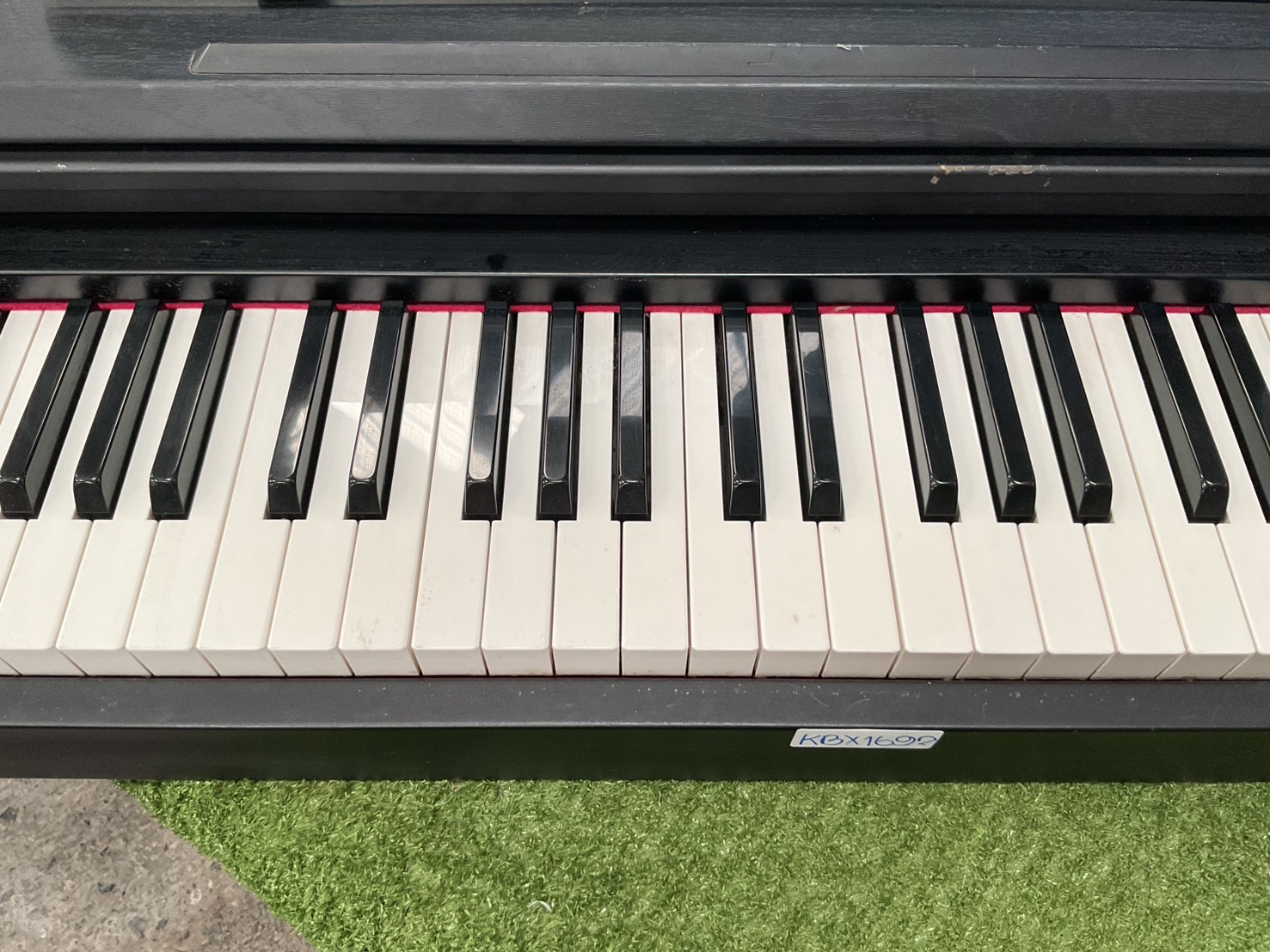 เปียโน KORG : C-25S สินค้าไม่พร้อมใช้งาน (ต้องซ่อม)