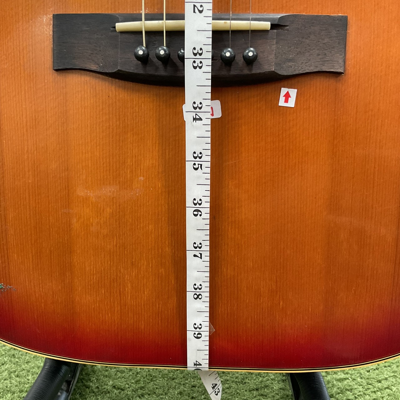 กีต้าร์โปร่ง Morales : MF150