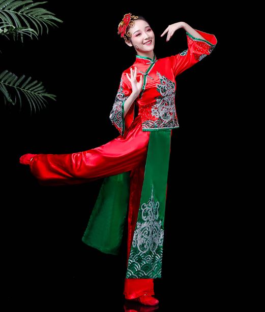 ชุดพัดฟ้อนรำสตรีจีน 古典舞蹈服装扇子舞套装女成人 Classical Chinese Female Fan Dance Costume