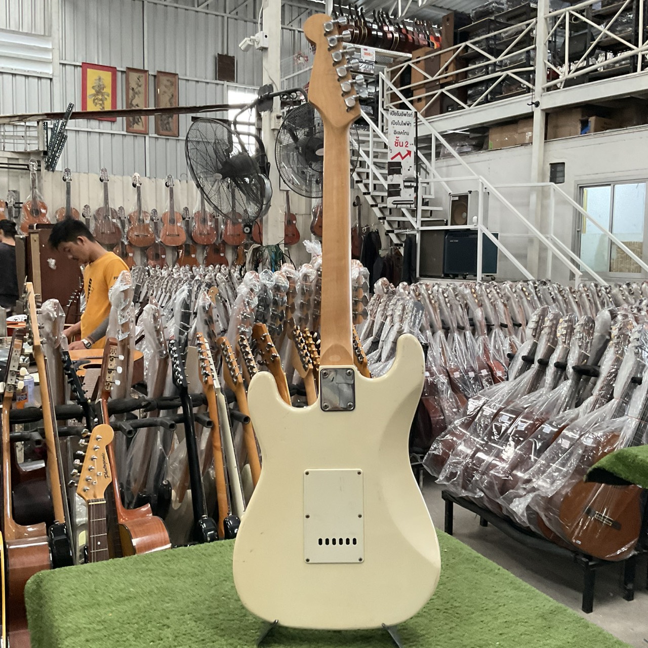 กีต้าร์ไฟฟ้า SELDER