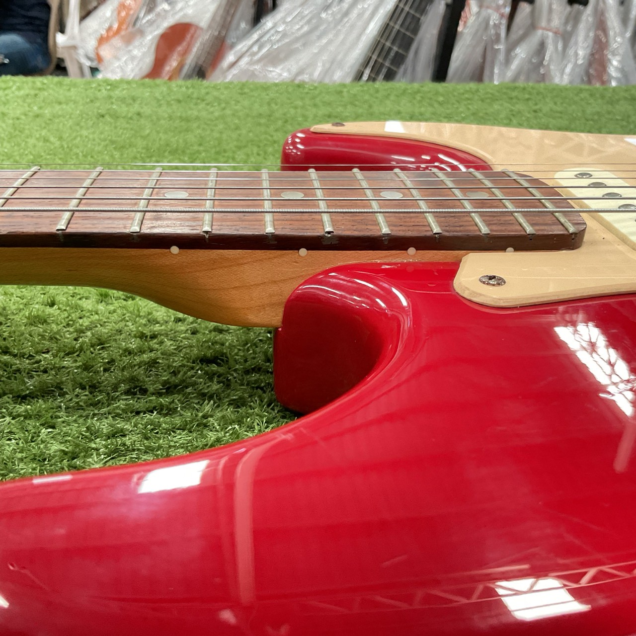 กีต้าร์ไฟฟ้า Legend