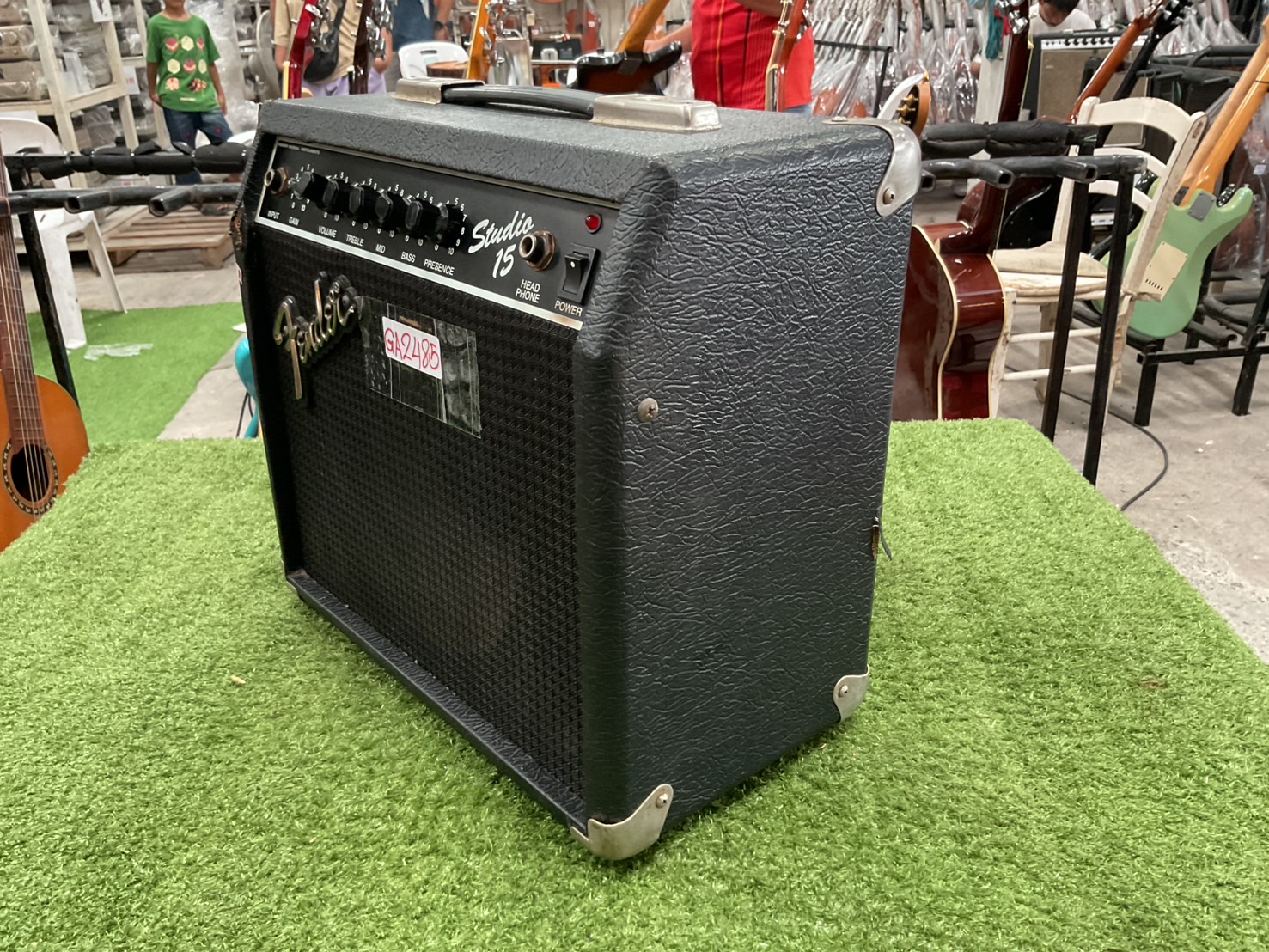 แอมป์กีต้าร์ Fender : ST-15