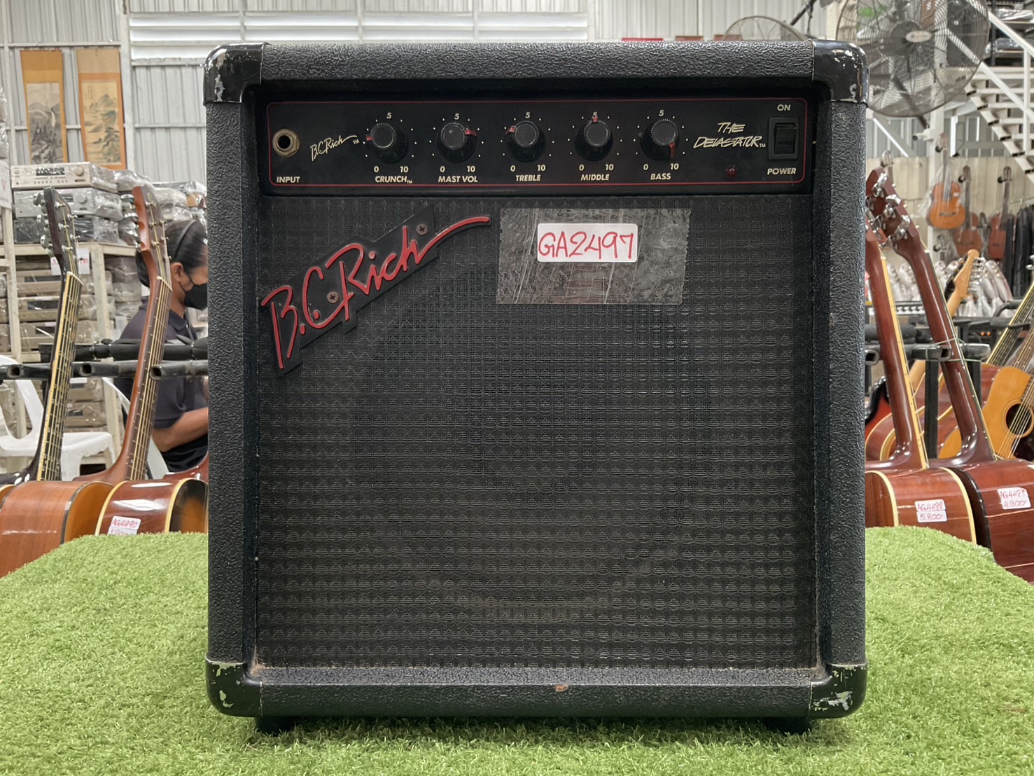 แอมป์กีต้าร์ B.C.Rich : THE DEVASTATOR