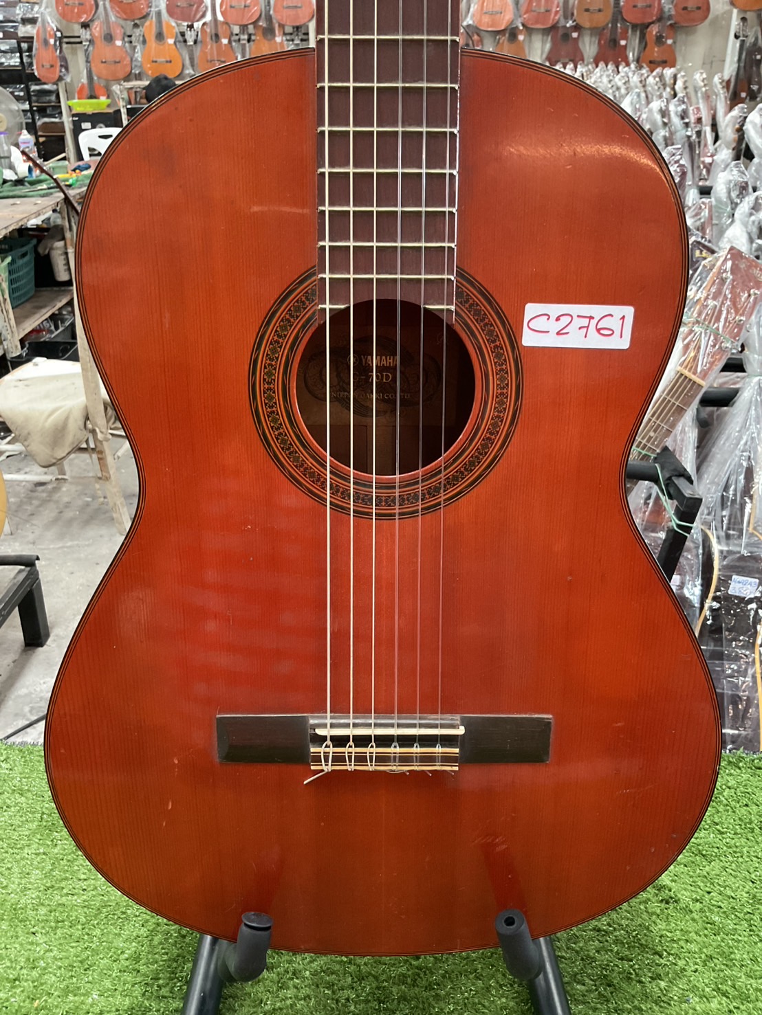 กีต้าร์คลาสสิค YAHAMA : G-70D