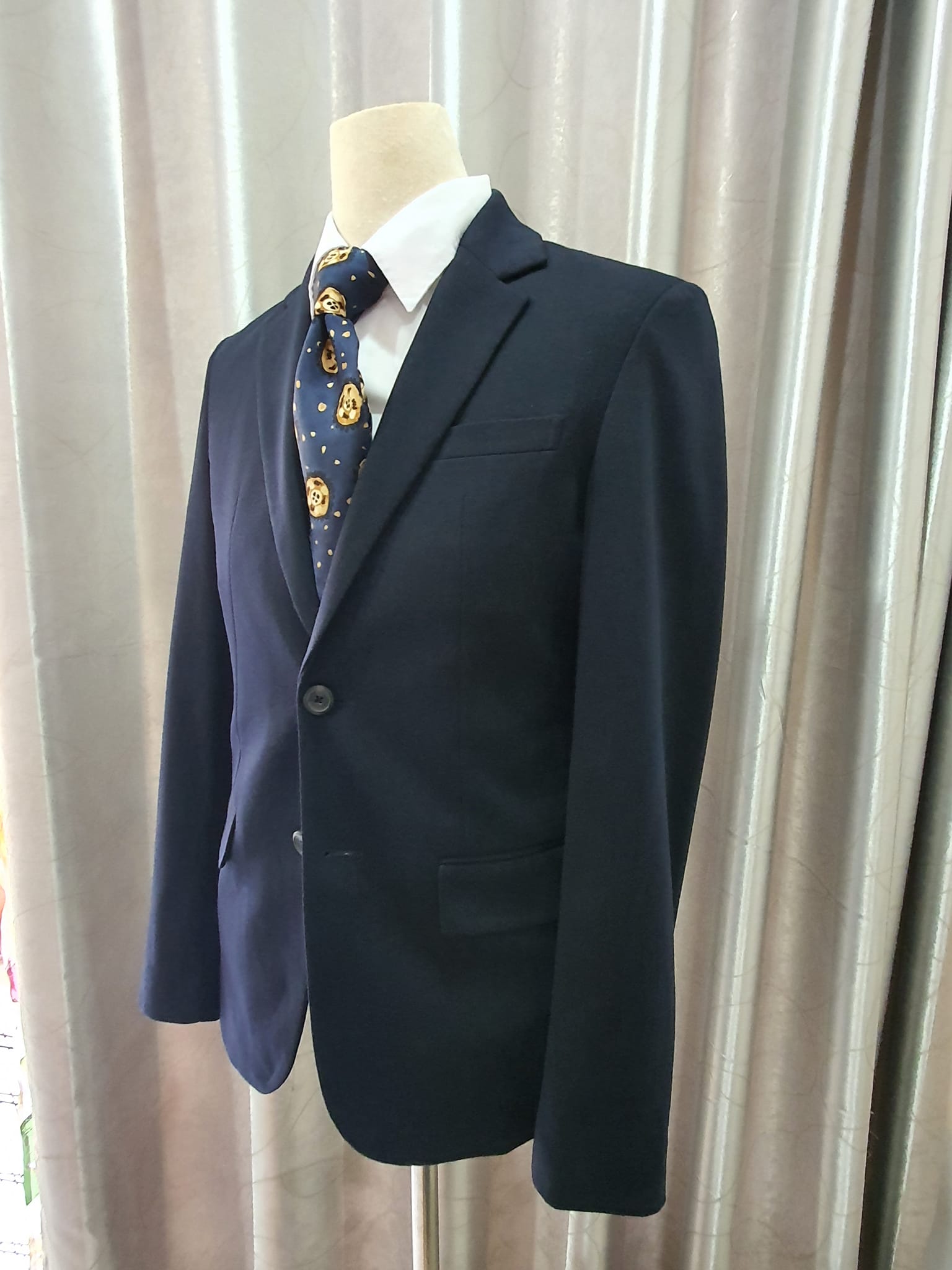 Suit0011 เสื้อสูท นำเข้า มือสอง สีกรมท่า EVISU อก 36 นิ้ว