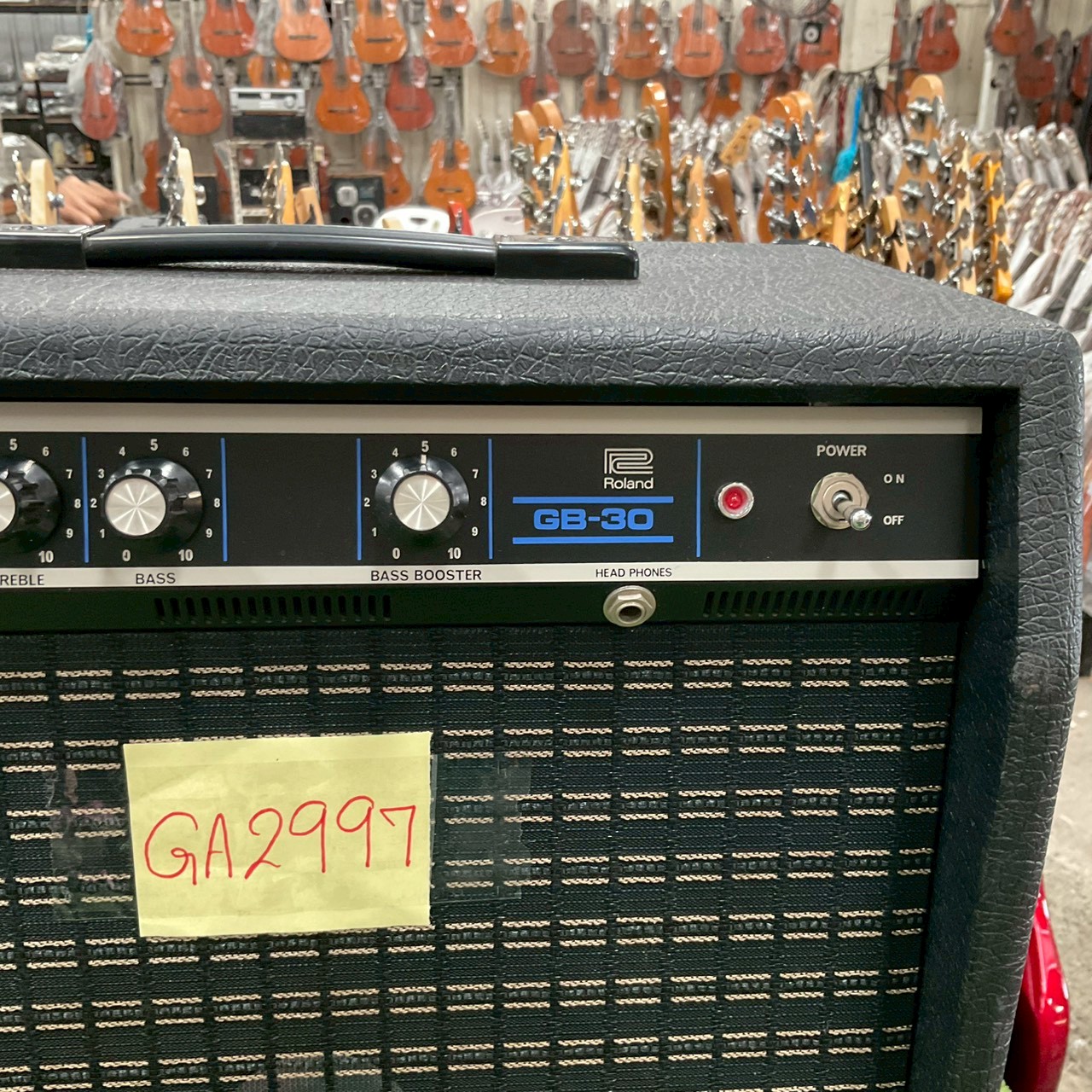 แอมป์กีต้าร์ Roland : GB-30