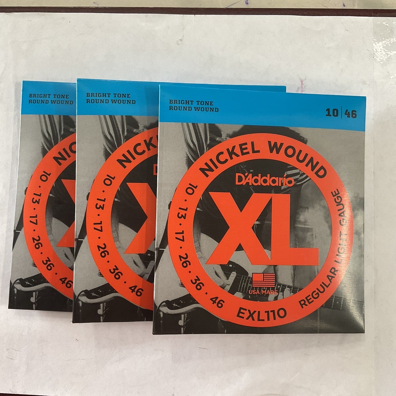 สายกีต้าร์ไฟฟ้า (จำนวน 3 ชุด)