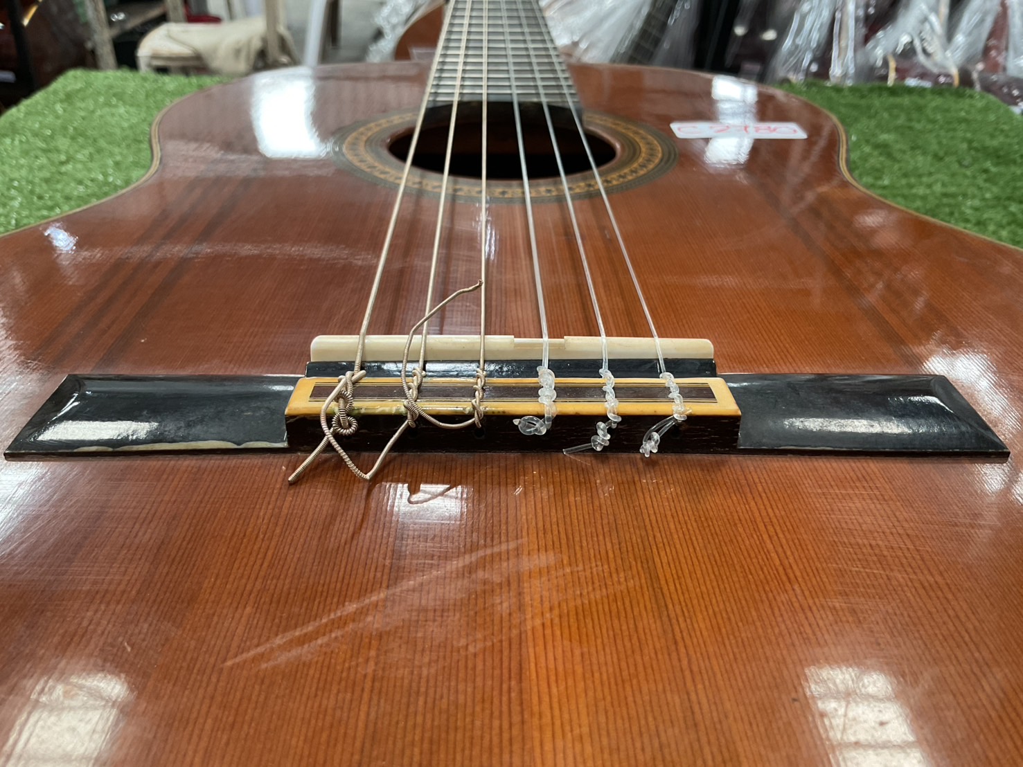 กีต้าร์คลาสสิค YAMAHA : C-200