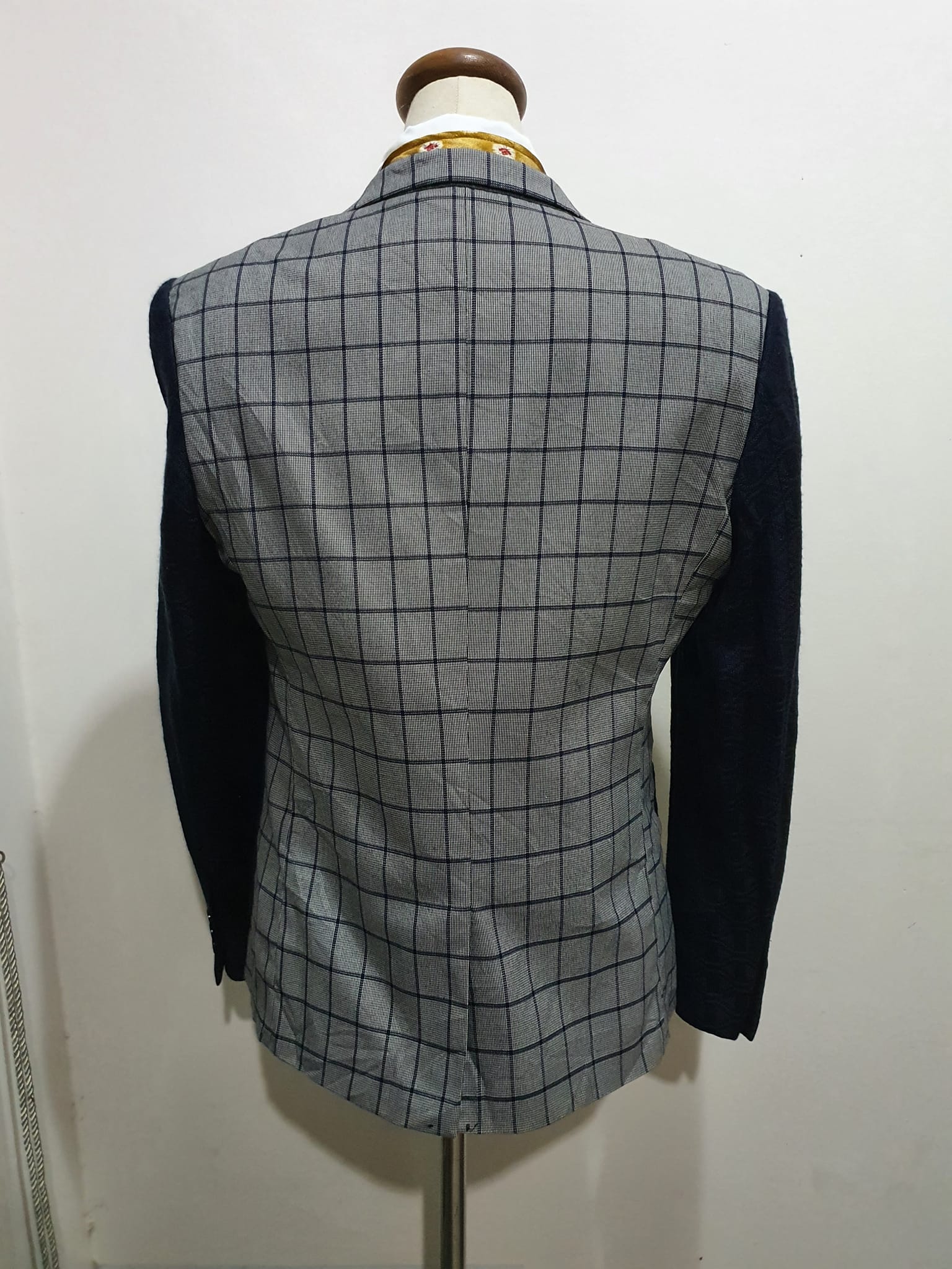 Suit0032 เสื้อสูท นำเข้า มือสอง สีเทา CLOVEC อก 38 นิ้ว