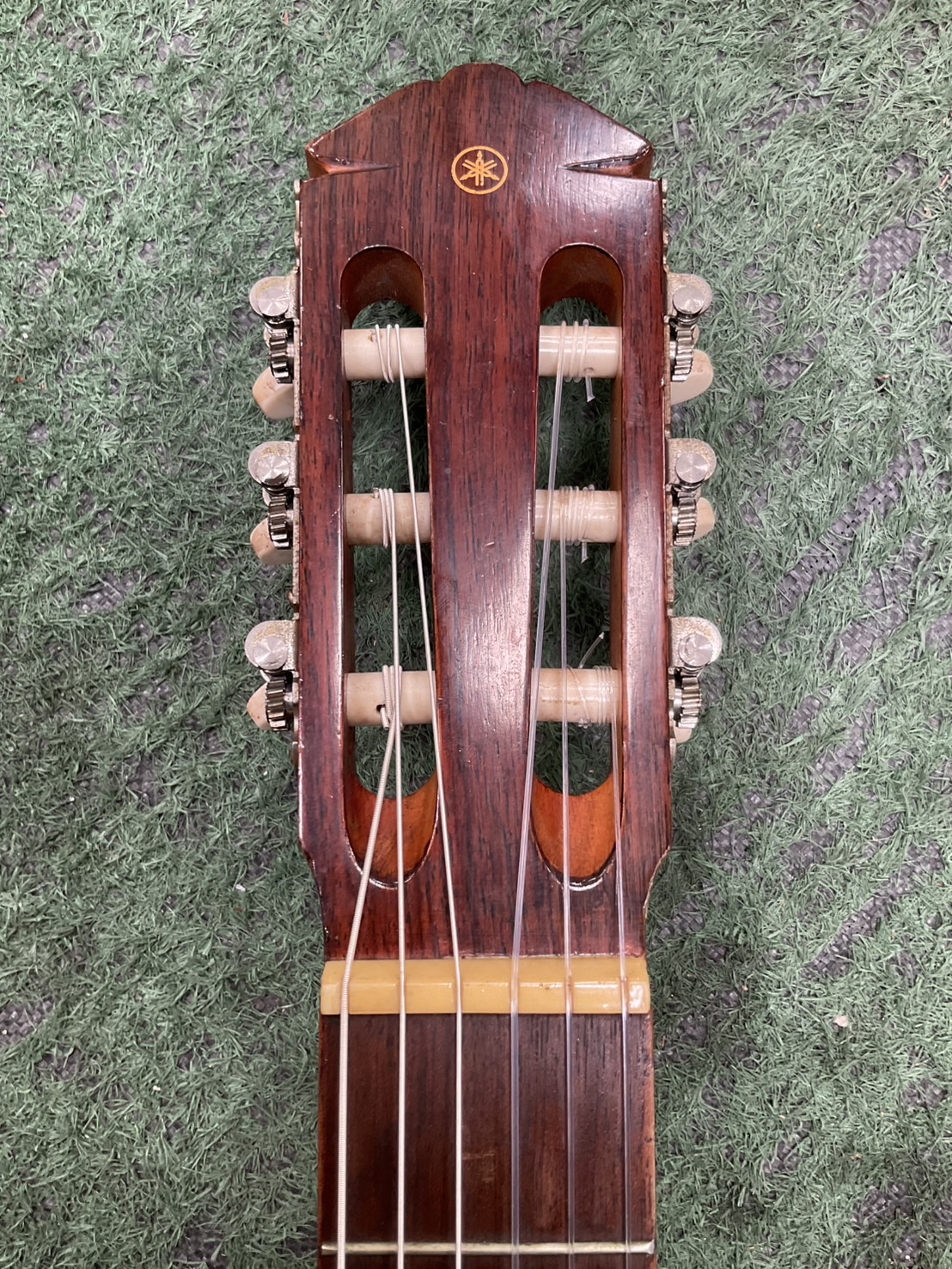 กีต้าร์คลาสสิค YAMAHA : G-70D