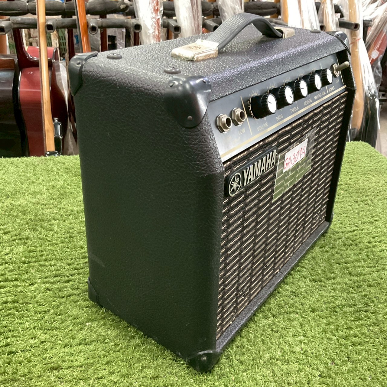 แอมป์กีต้าร์ YAMAHA : G-10L