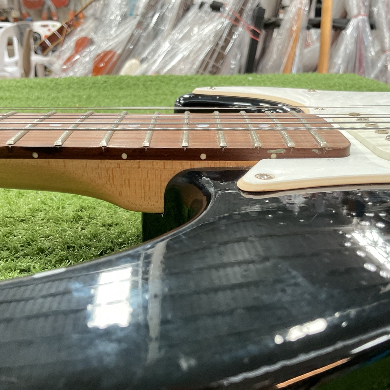 กีต้าร์ไฟฟ้า YAMAHA :EG-112