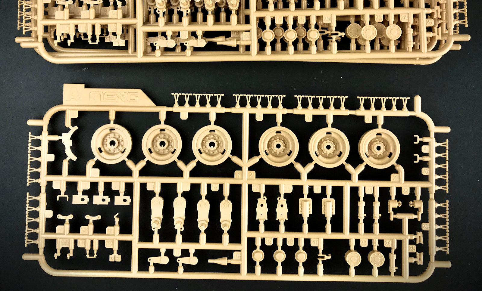 โมเดลรถถัง Meng Model ขนาด 1/35 TS-034 PLA Main Battle Tank ZTZ96B