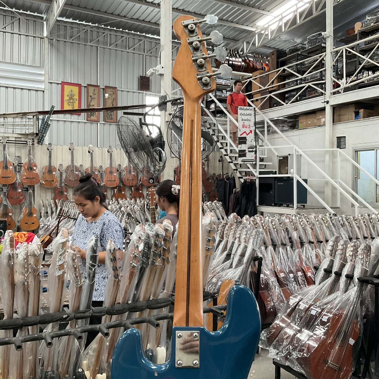 กีต้าร์เบส Flavor