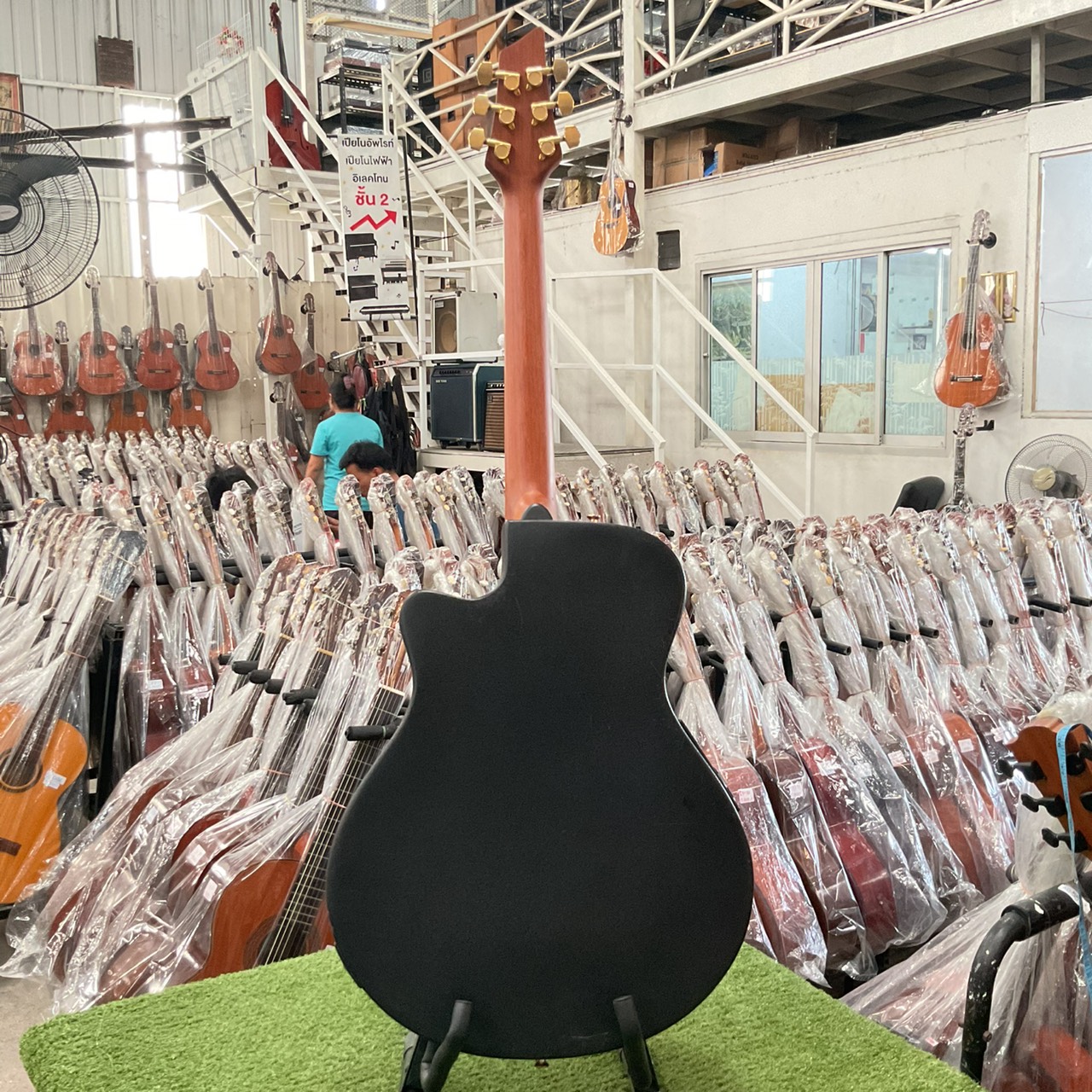 กีต้าร์โปร่งไฟฟ้า Mavis : MX-320